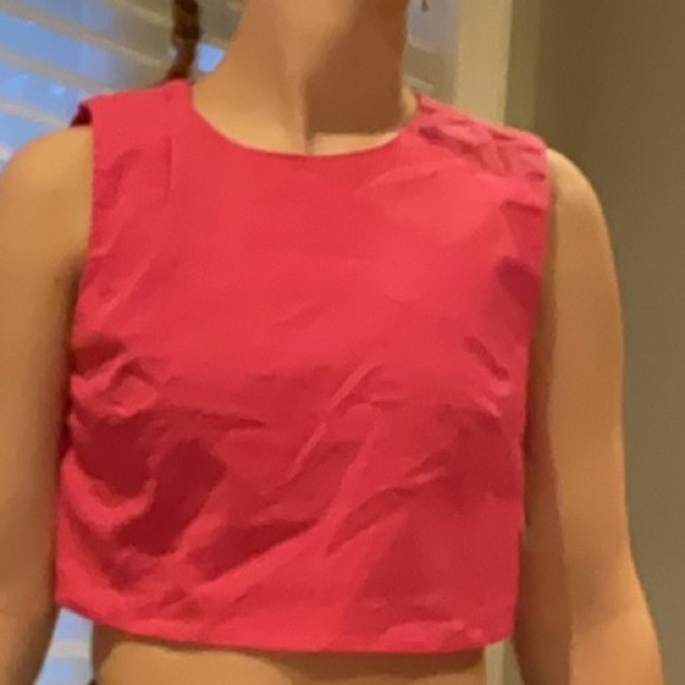 Commense fuschia pink linen like cropped tank top in xs